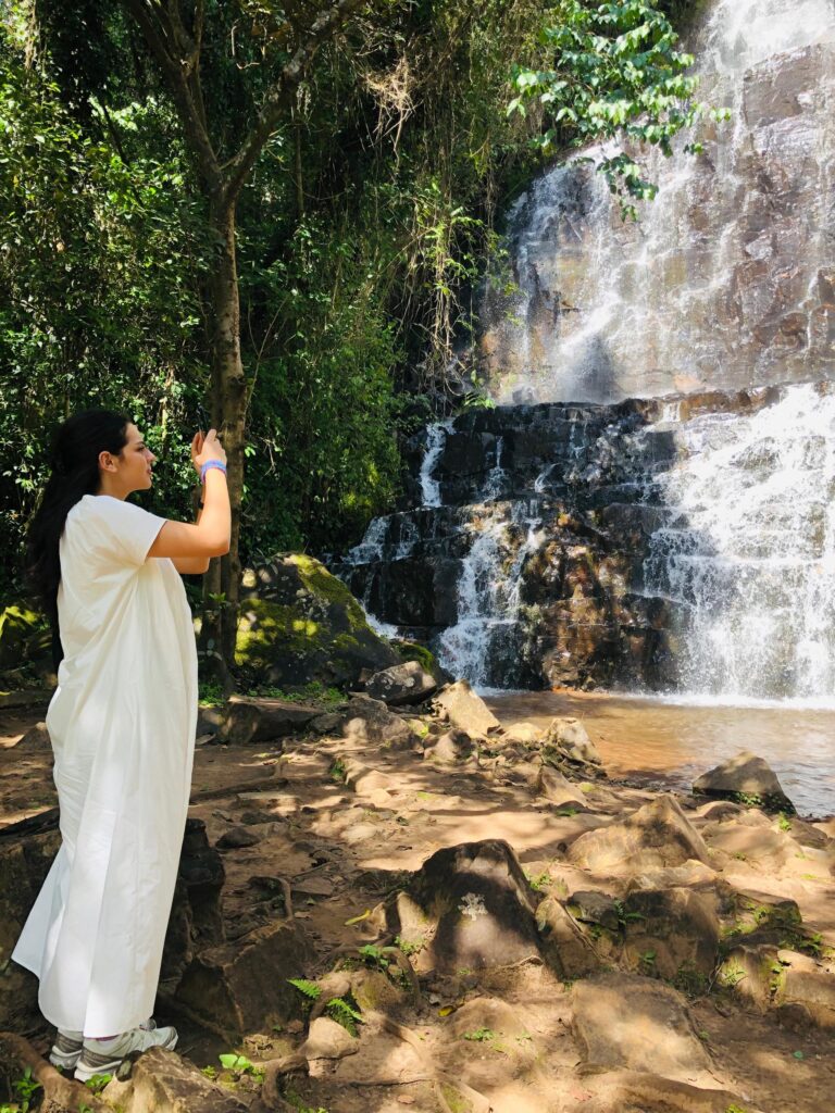 Royal Drums, Waterfalls & Villages: 3-Day Burundi Tour